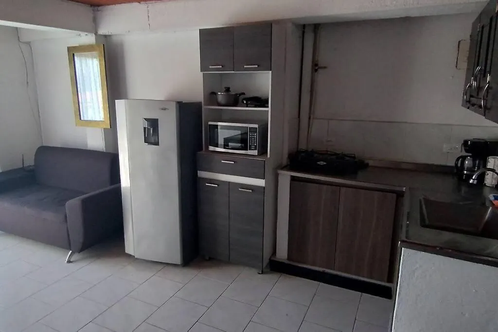 Apartamento Vista Linda En La Mitad De Medellin contacts